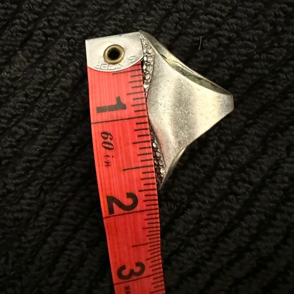 ✨Gunmetal Rhinestone ring✨ - Picture 4 of 5